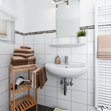 Im Haus Friedeburg *