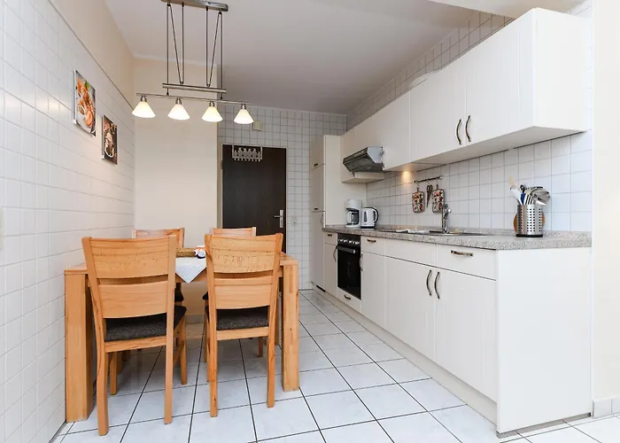 Im Haus Friedeburg *