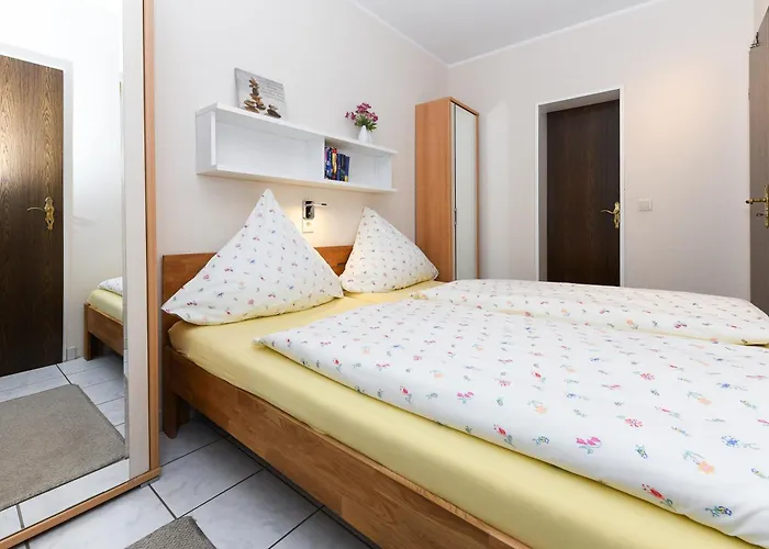 Im Haus Friedeburg *