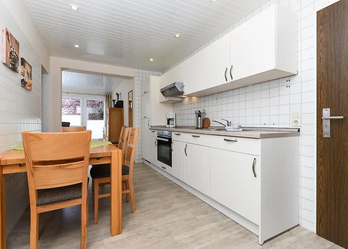 Im Haus Friedeburg *